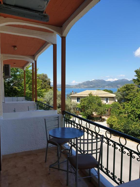 Alexandros B Hotel Nikiana Exterior foto